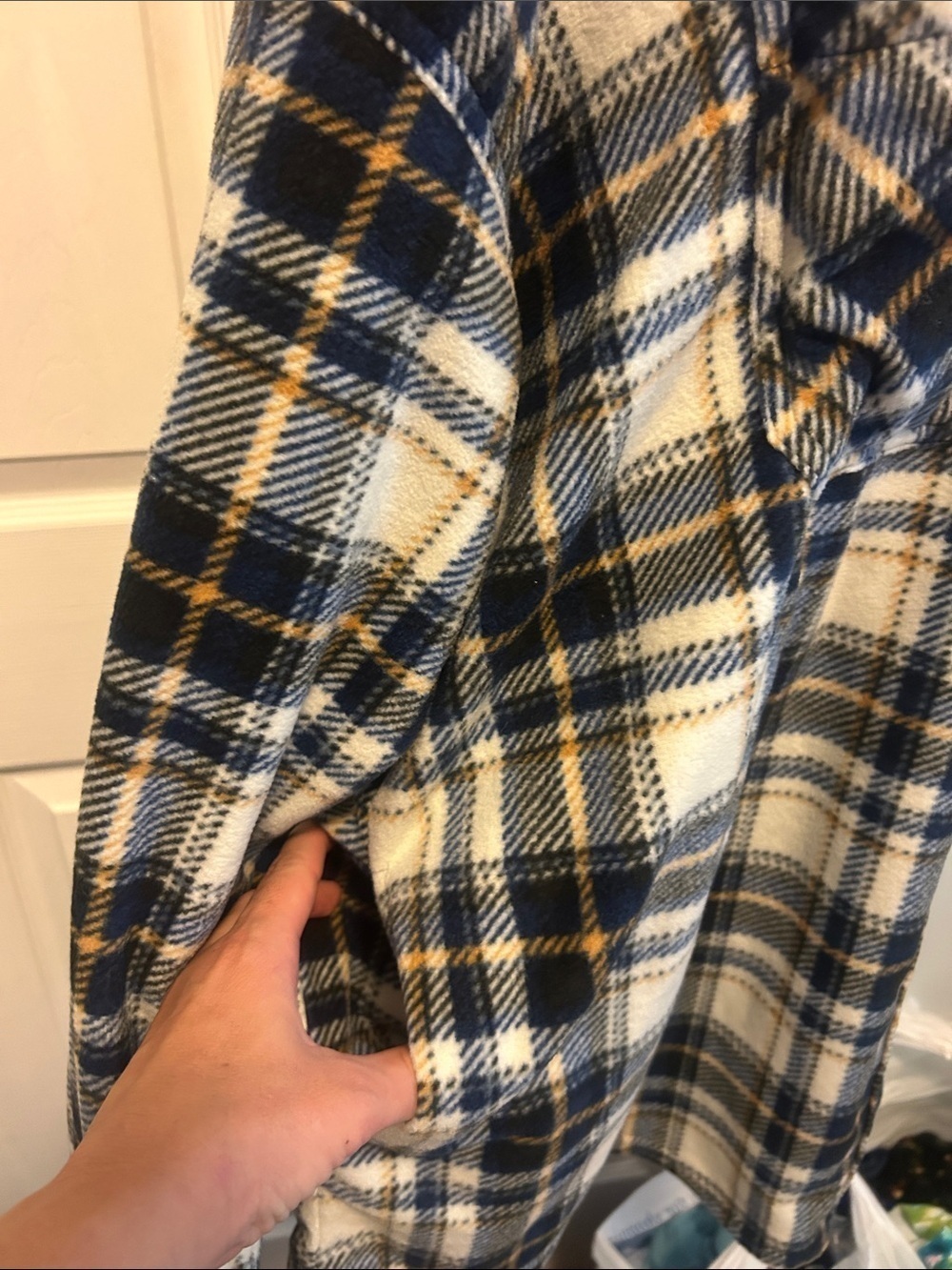 Maurice’s 2XL Plaid Teddy Jacket in Navy and Cream - Picture 5 of 6